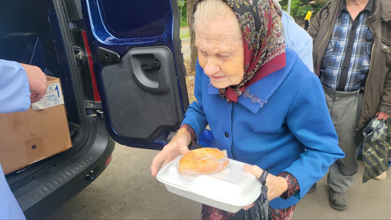 «Дорога жизни». Кормление бедного.